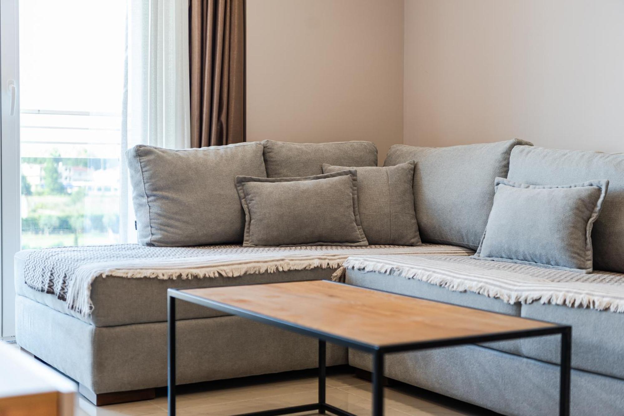 Apartament Olivia's Velipojë